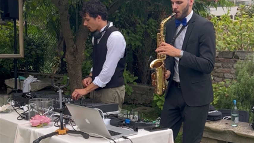 Dj Set Mattia+ sax per momento aperitivo