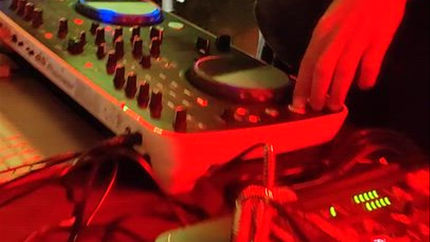 Dj set 