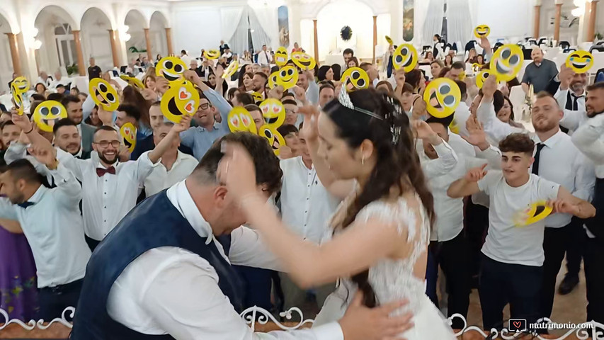 Divertimento puro al matrimonio di Aurora e Giuliano