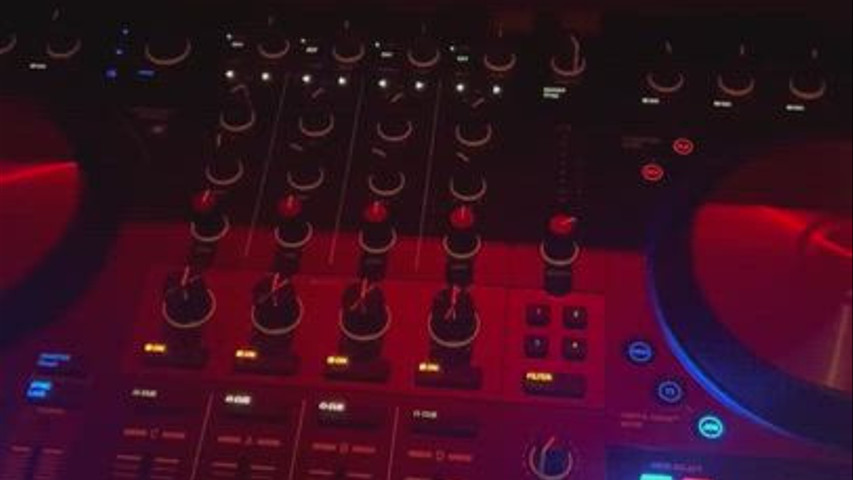  “Night Vibes by DJ Max”