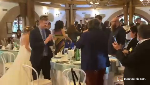L’ ingresso al ristorante dei nostri sposi Domenica e Stefano.