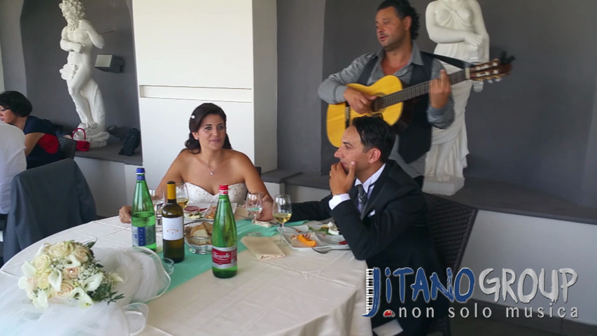 Musica-Matrimoni-Napoli-JitanoGroup-I te vurria vasà-Chitarra e voce maschile