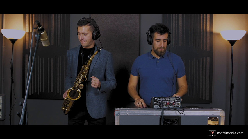 DJ Set & live sax - studio session