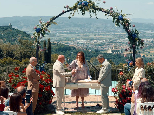 Il matrimonio di Vezio e Robi a Assisi, Perugia 1